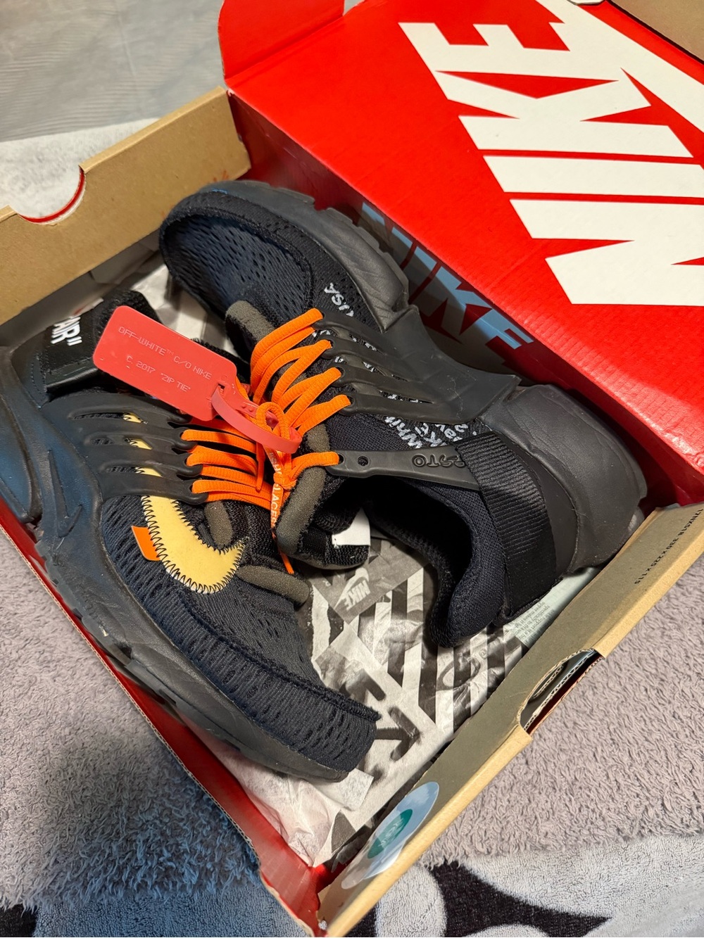 Nike x Off-White Presto Black | Size 9 - Picture 4 of 4